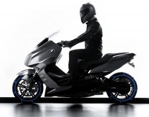 2011 : BMW Concept C : un méchant gros scooter