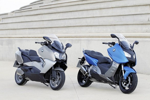 Les deux scooters BMW en dynamique