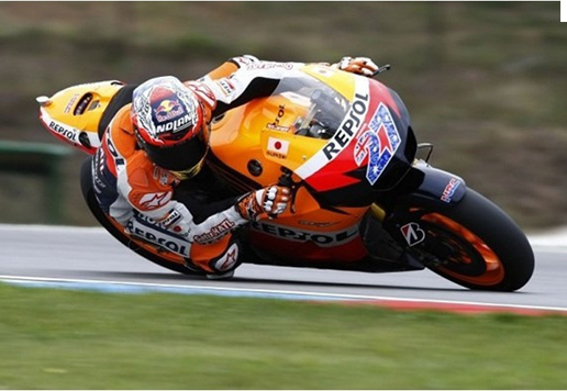 Pedrosa décroche le meilleur temps aux essais libres