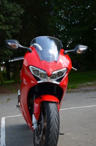 La nouvelle Honda VFR 800F vous rendra le sourire