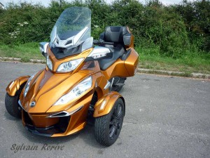 BRP Can-am Spyder RTS le grand luxe sur trois roues