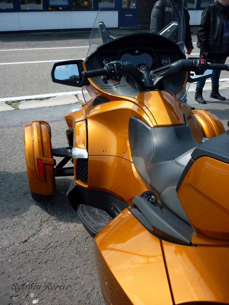 BRP Can-am Spyder RTS le grand luxe sur trois roues