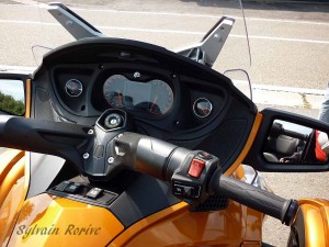 BRP Can-am Spyder RTS le grand luxe sur trois roues