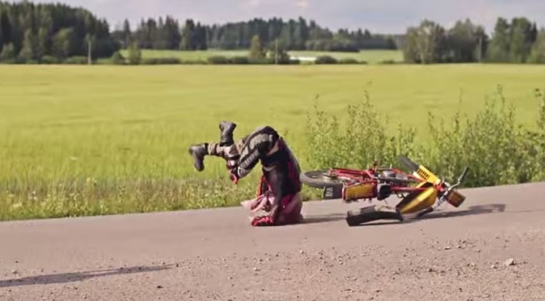 Un super héros à moto ça n’existe pas?