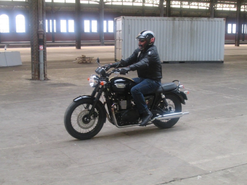 Triumph Bonneville T100 Black Edition 35 Kw