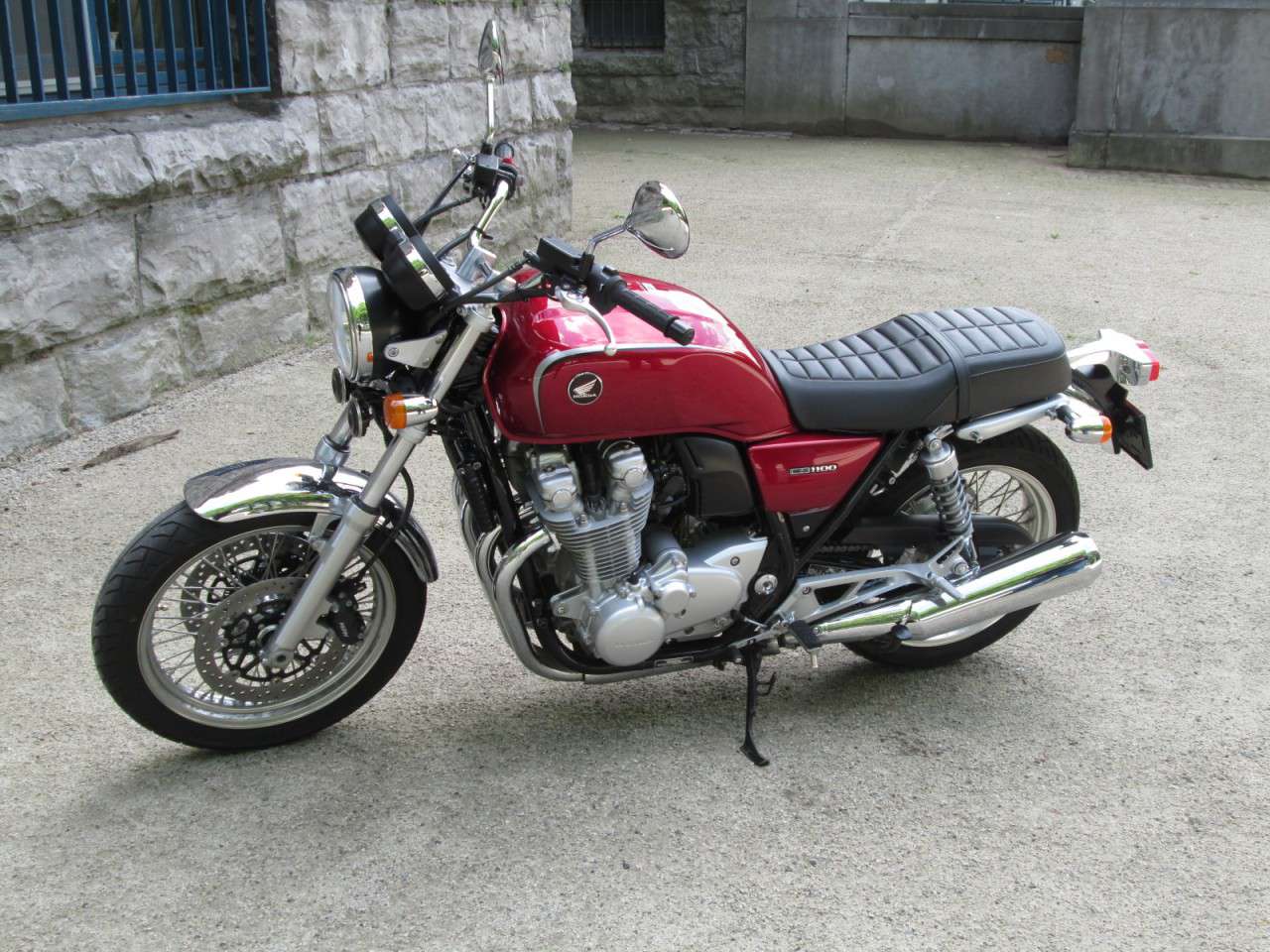 Honda 1100 ex
