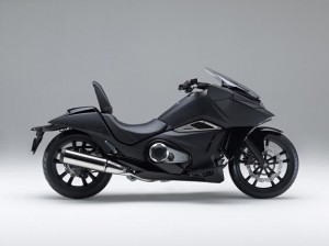 Honda Vultus: the Dark Bike rises