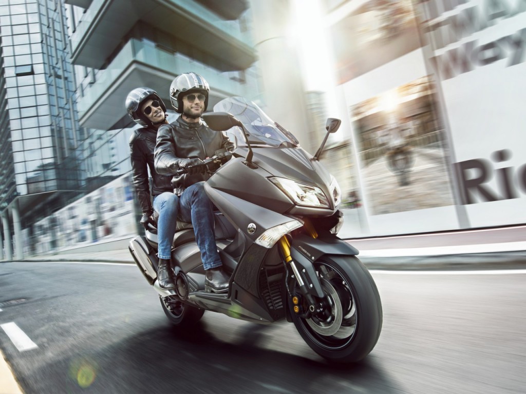 Le nouveau T-Max 2015 et une édition spéciale le T-Max Iron Max