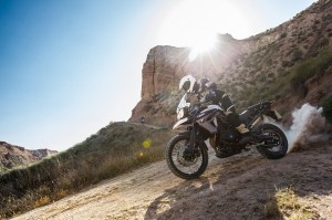 Ca bouge aussi chez Triumph : nouvelles Tiger 800, Thunderbird Nightstrom et Rocket X