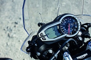 Ca bouge aussi chez Triumph : nouvelles Tiger 800, Thunderbird Nightstrom et Rocket X