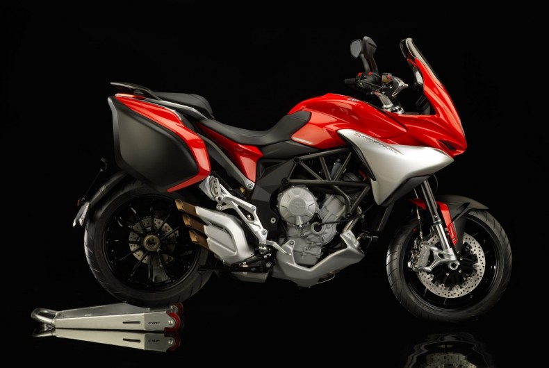 MV Agusta Turismo Veloce 800, Veloce Lusso et Stradale
