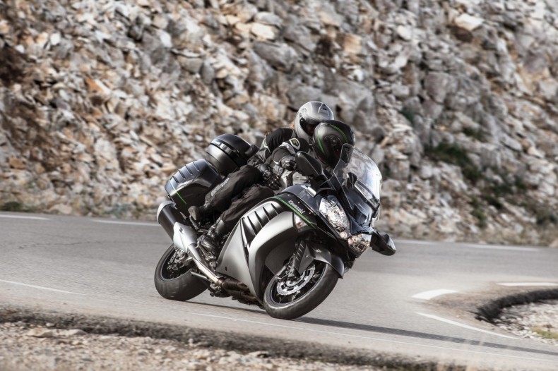 La Kawasaki 1400 GTR fait peau neuve pour 2015 kawasaki gtr1400 2015