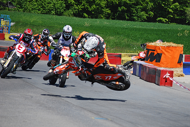 SUPERMOTO &#8211; Fabien Bochatay titré Champion d’Europe de la Montagne 2014 !