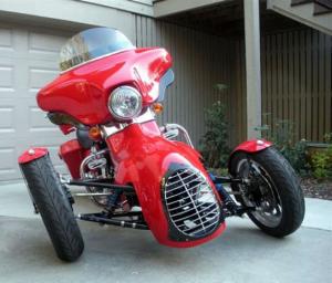 Une Harley Street Glide jalouse du Spyder