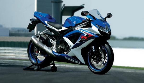 Essai de la Suzuki GSX-R 750 K8