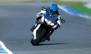 Essai de la Suzuki GSX-R 750 K8