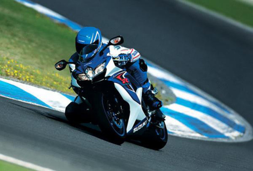 Essai de la Suzuki GSX-R 750 K8