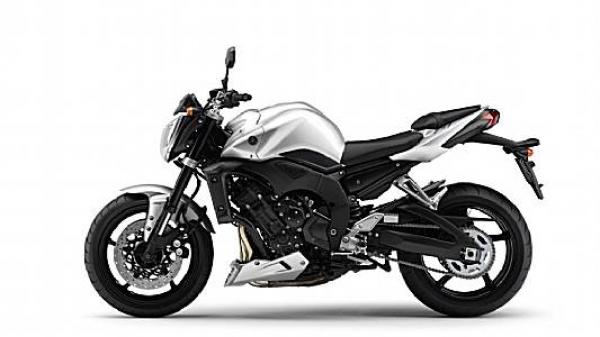 Essai des Yamaha FZ1 ABS &#038; XJR 1300