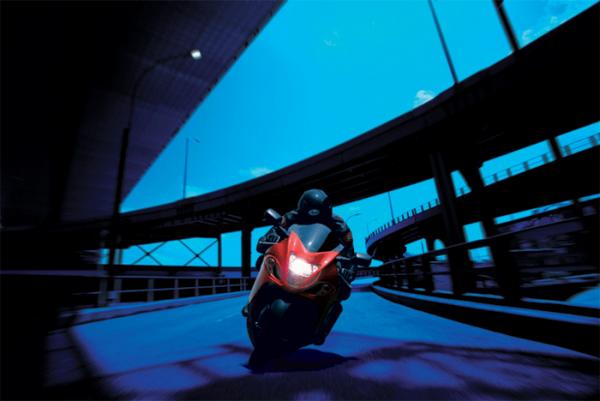 Essai de la Suzuki GSX 1300 R Hayabusa