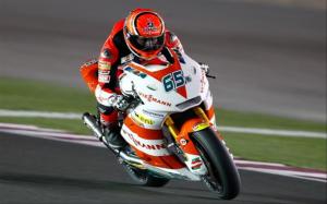 Stoner lance la saison 2011 avec une brillante victoire à  Losail