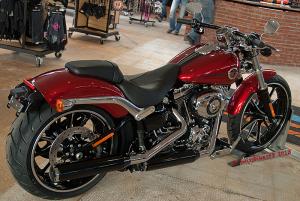 Nouveauté exclusive Softail Breakout 2013