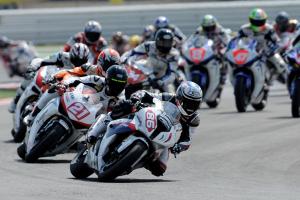 Les Superbike et Supersport et Superstock à  Assen dans une Cathédrale