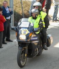 Dans le ballet des motards du Tour des Flandres