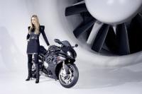 La belle et… la belle : BMW S1000RR et Leslie Porterfield