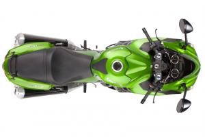 Kawasaki ZZR 1400 2012 vs Suzuki Hayabusa