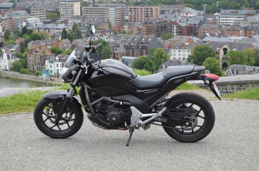 HONDA NC 700 S : UN ROADSTER LOW COST MAIS HIGH TECH POUR 2012