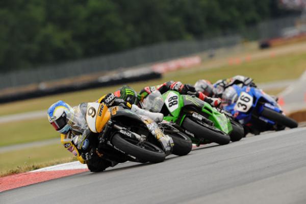 Eslick remporte courses AMA Pro Mid-Ohio Daytona SportBike