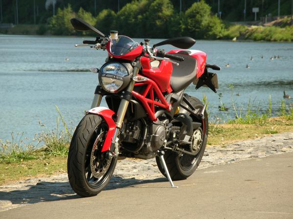 DUCATI Monster 1100 EVO 2011