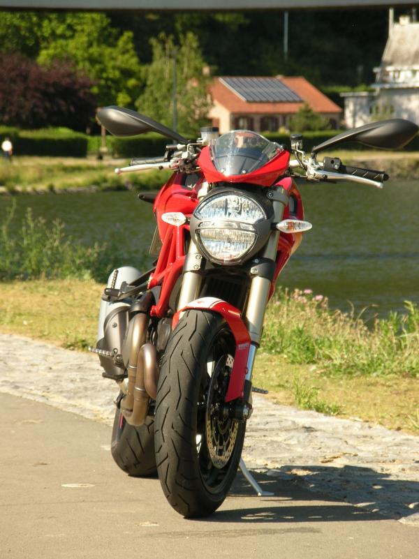 DUCATI Monster 1100 EVO 2011