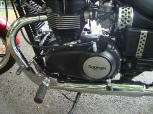 TRIUMPH SPEEDMASTER 2011