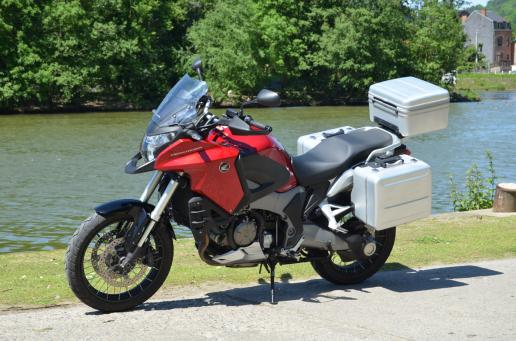 VFR 1200 ABS: Crosstourer sous tous les angles