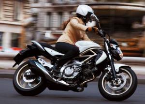 Suzuki SFV 650 Gladius ABS &#8211; 2010