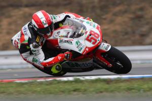 Aprilia offre la Gilera RSA 250 à  la fondation Marco Simoncelli