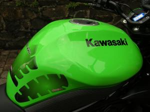 KAWASAKI ER-6N