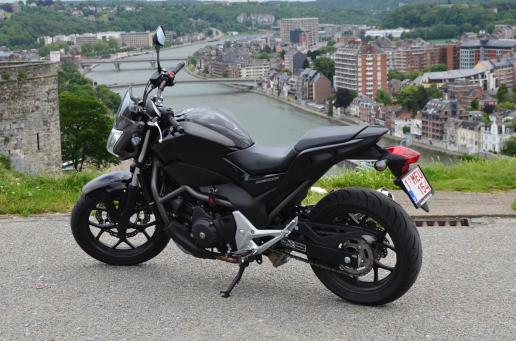 HONDA NC 700 S : UN ROADSTER LOW COST MAIS HIGH TECH POUR 2012