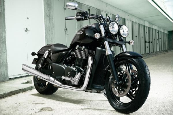 Triumph Thunderbird Storm &#8211; 2011