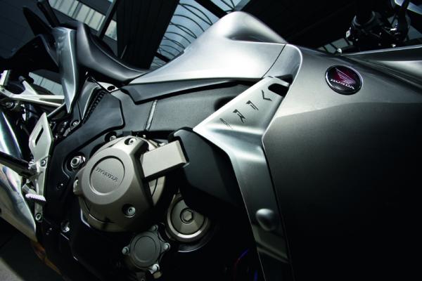 Honda VFR 1200 F Dual Clutch &#8211; 2010