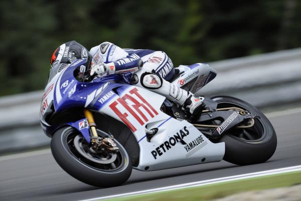 Yamaha garde Lorenzo pour 2010