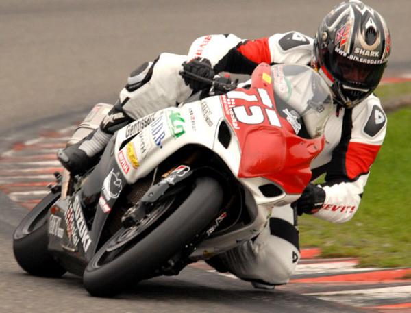 Marc Fisette et Fabien Legrelle Champion de Belgique en Endurance 2009 sur GSX-R1000