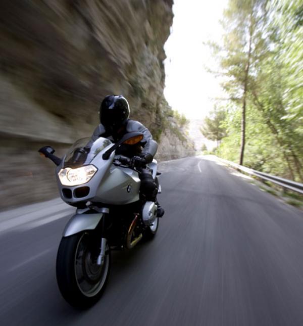 BMW R1200S