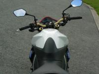 Honda CB1000R: la moto école