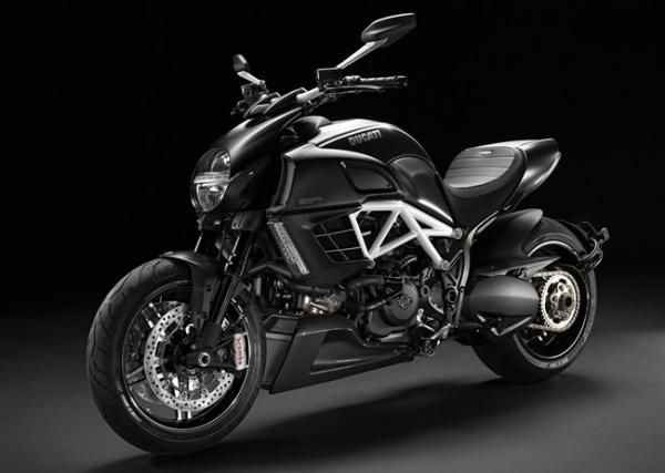 Un Ducati Diavel AMG