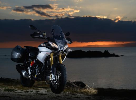 Aprilia Caponord 1200 : pour les voyageurs pressés