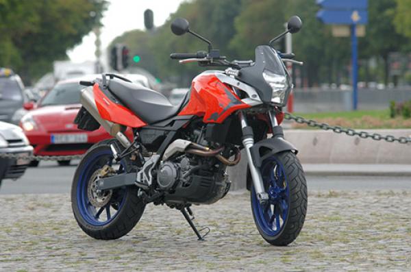 Aprilia Pegaso Strada