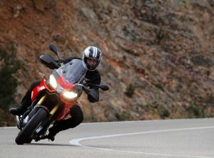 Aprilia Caponord 1200 : pour les voyageurs pressés