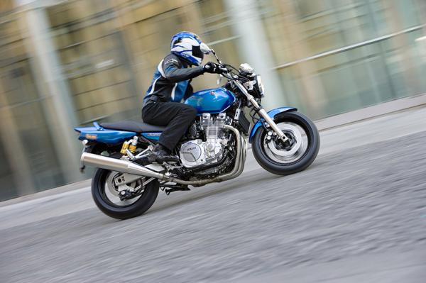 Yamaha XJR 1300